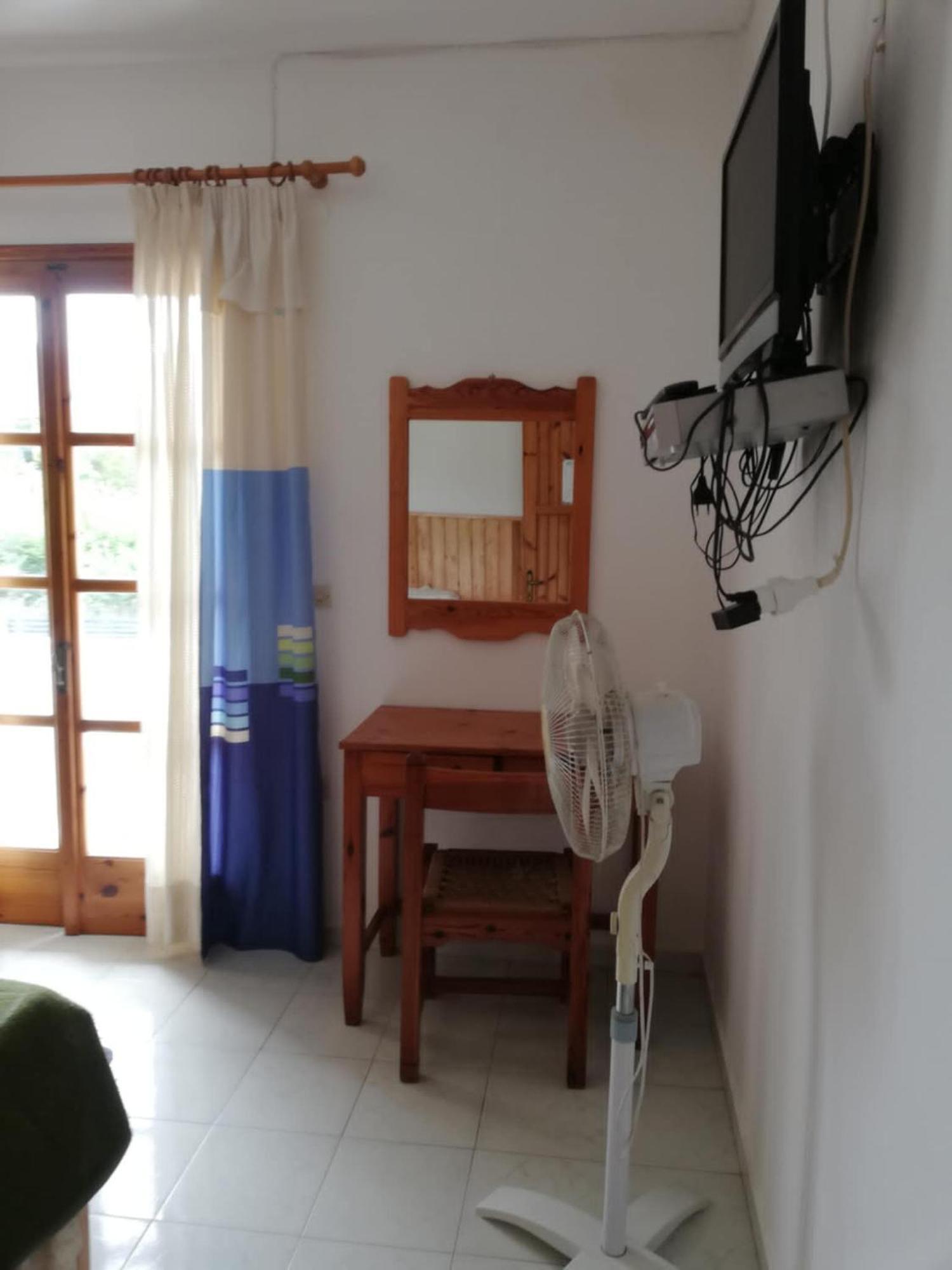 Lakis Apartments Acharavi  Dış mekan fotoğraf